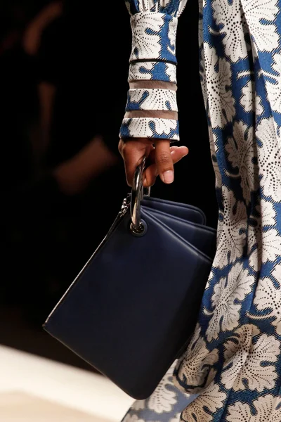 Look 43